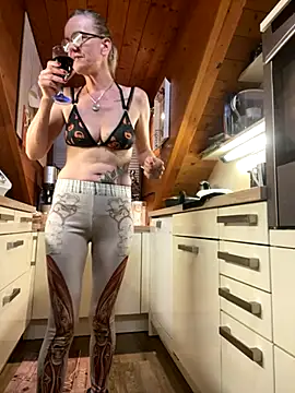 LucyLingerie78's sex show image LucyLingerie78's sex show image