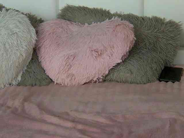 CougarMilf's sex show image