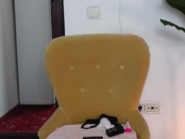 ninacrystal's sex show image