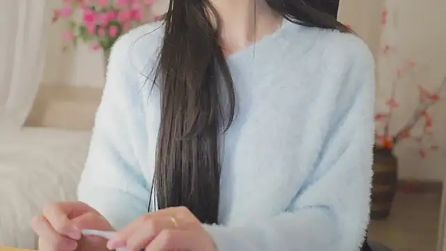 SpiderIily's sex show image