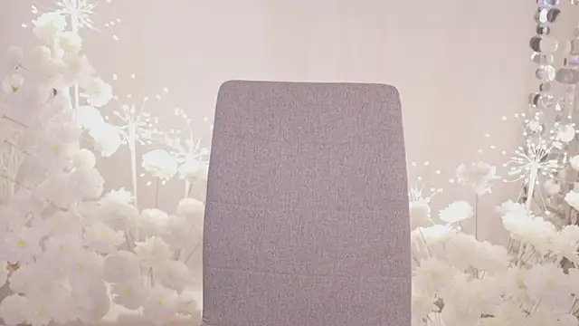 SpiderIily's sex show image