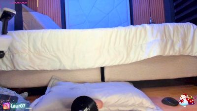 Изображение секс-шоу модели LauRoberts