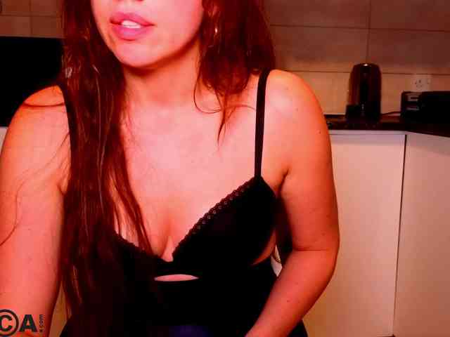 Sexshow-Bild von Ahsaka Sexshow-Bild von Ahsaka