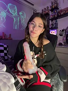 crystal_bunny7's sex show image