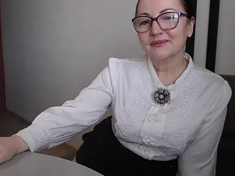 Изображение секс-шоу модели Alma44