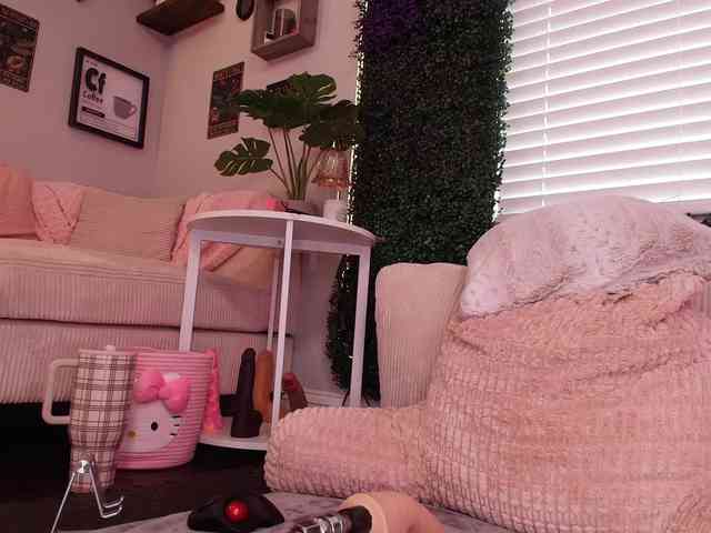 lexibby69's sex show image lexibby69's sex show image