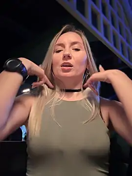 Crazy-Rosa's sex show image