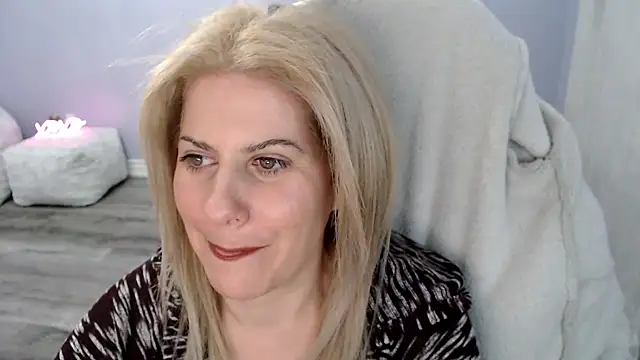 BellaStar84's sex show image