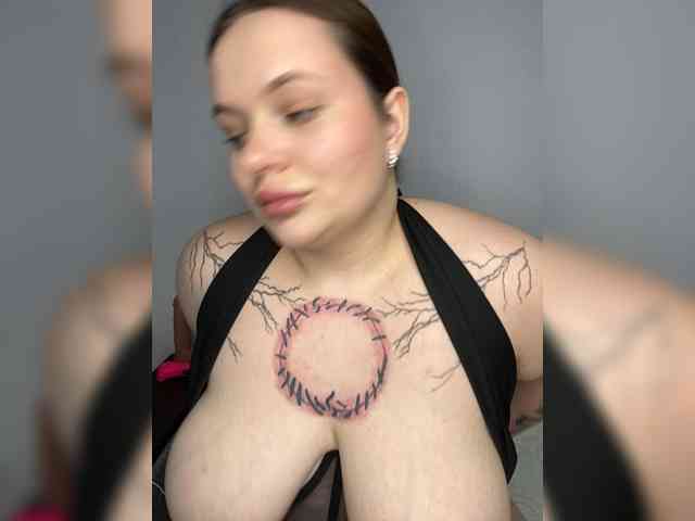 Divana-1's sex show image