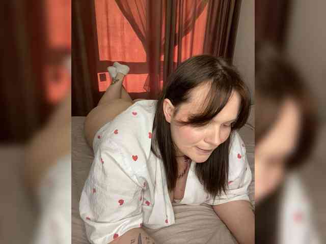 Divana-1's sex show image