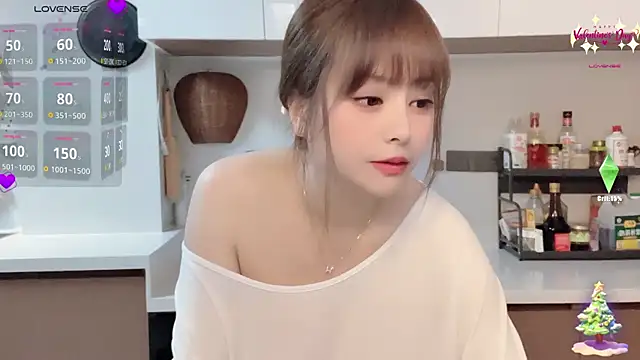 Sssssiilii's sex show image