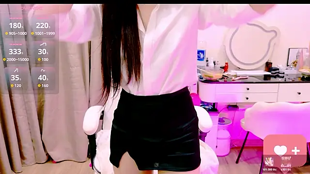 _Aria_Moonie's sex show image