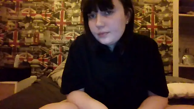 Lynylou's sex show image