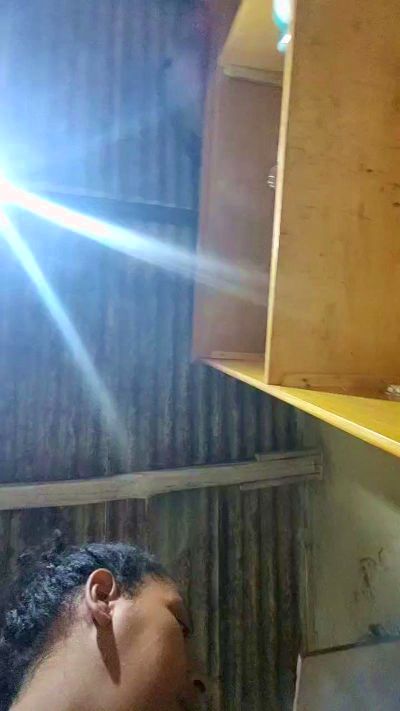 laryynife1's sex show image