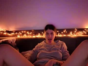 _just_a_simple_girl's sex show image