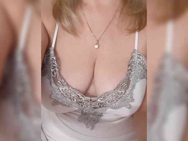 Изображение секс-шоу модели SexiestJess45 Изображение секс-шоу модели SexiestJess45