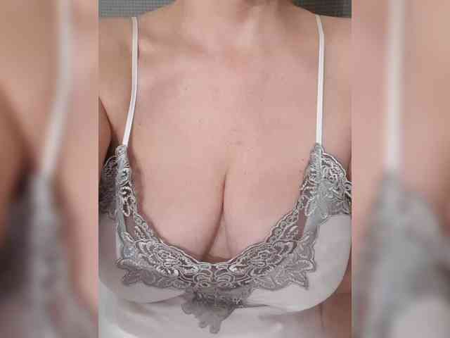 Изображение секс-шоу модели SexiestJess45 Изображение секс-шоу модели SexiestJess45