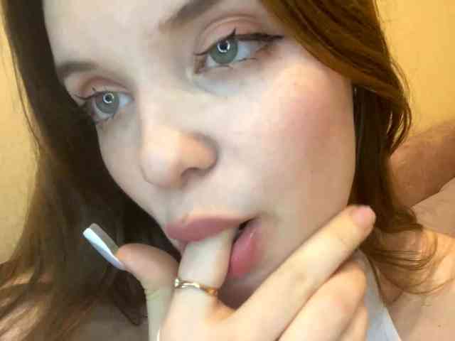 Изображение секс-шоу модели BettieClemence