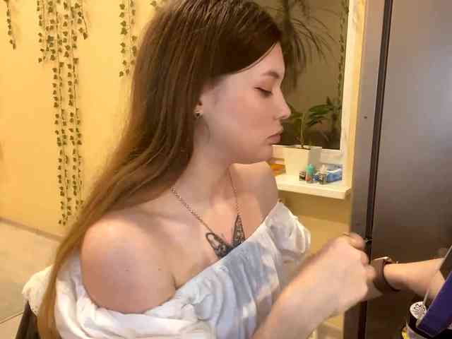 Изображение секс-шоу модели BettieClemence