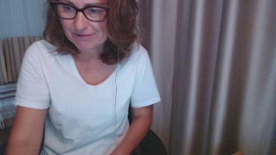 LauraOven's sex show image