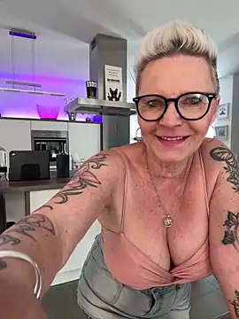 German_Milf's sex show image