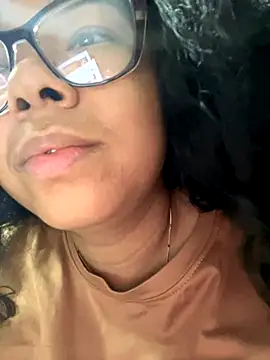 XMara's sex show image