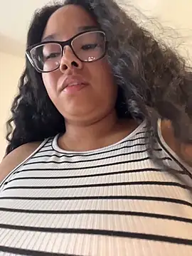 XMara's sex show image