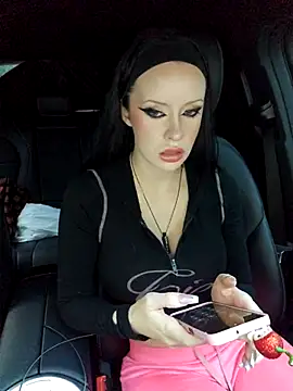 EVILYN's sex show image