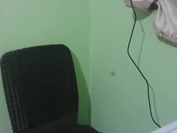 cumwhore4uxox's sex show image