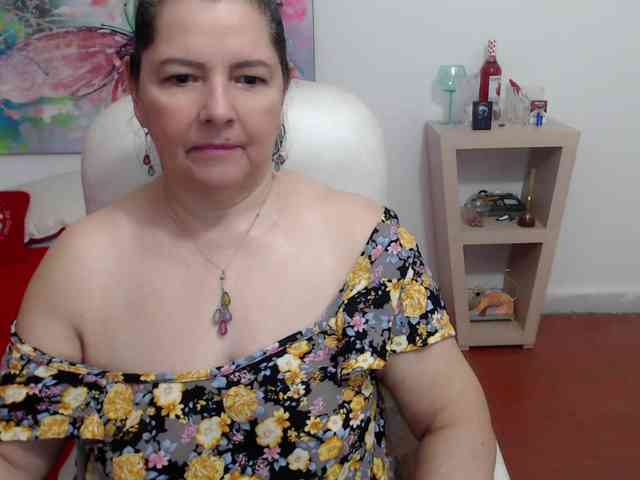 Изображение секс-шоу модели leonela Изображение секс-шоу модели leonela