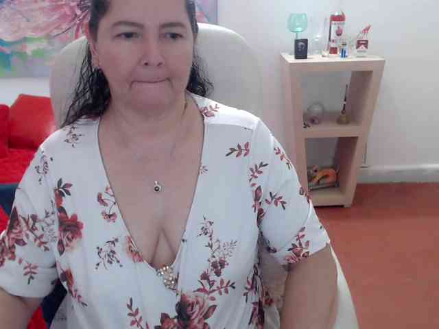 Изображение секс-шоу модели leonela