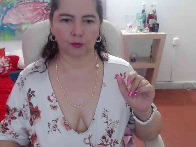 Изображение секс-шоу модели leonela