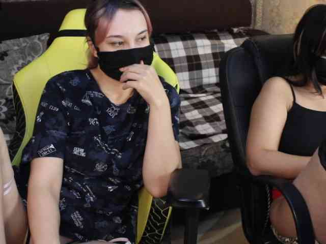 sexlove12002's sex show image