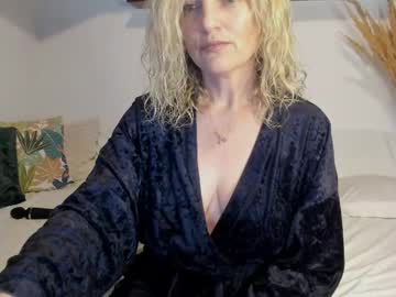 jadore_able82's sex show image