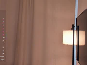 charlinepiker's sex show image