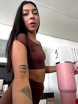 Ema_azel's sex show image