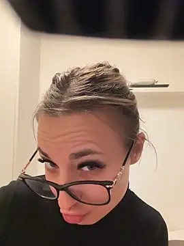 Celine_charme's sex show image Celine_charme's sex show image