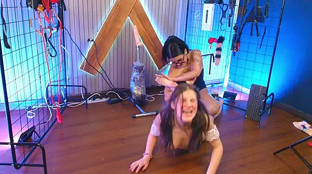 Изображение секс-шоу модели Katherin_mistres_bdsm Изображение секс-шоу модели Katherin_mistres_bdsm