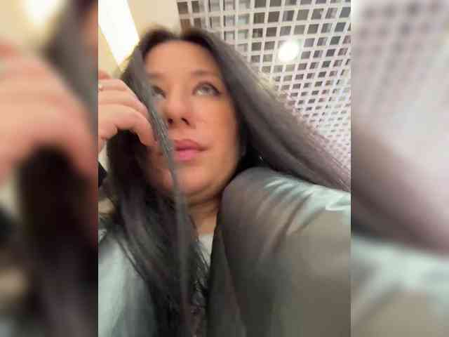 -Wild-Cat-'s sex show image