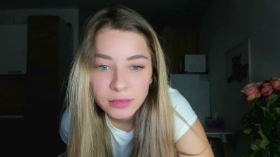 Изображение секс-шоу модели ariemeel Изображение секс-шоу модели ariemeel