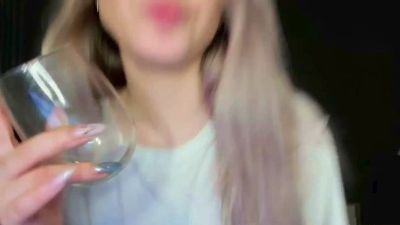 Изображение секс-шоу модели ariemeel Изображение секс-шоу модели ariemeel