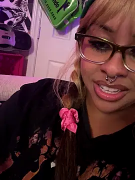 Изображение секс-шоу модели nintendhoe