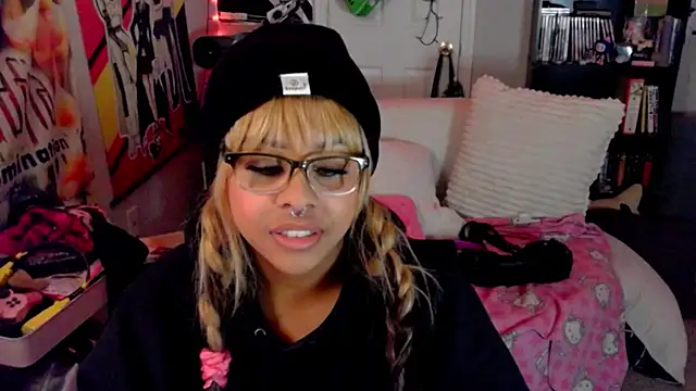 Изображение секс-шоу модели nintendhoe Изображение секс-шоу модели nintendhoe