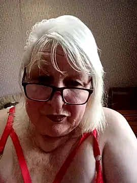 Alexia64231's sex show image