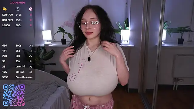 Изображение секс-шоу модели HannaHayles