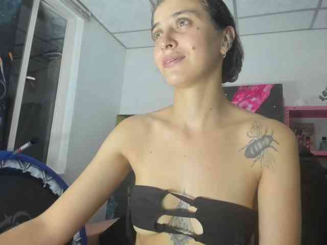 Изображение секс-шоу модели mariecam420