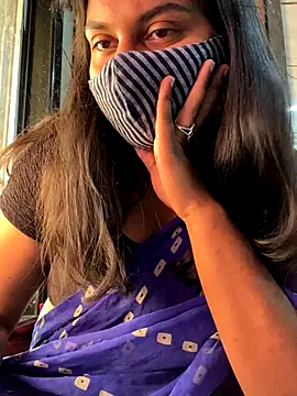 Изображение секс-шоу модели Haanikaur_saavi