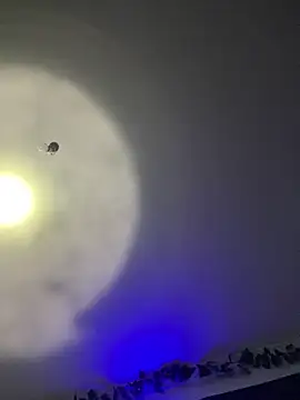 Изображение секс-шоу модели Naughtynotniceaussue