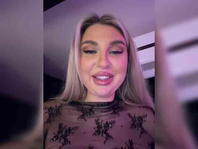 Изображение секс-шоу модели Kotofeyka1 Изображение секс-шоу модели Kotofeyka1