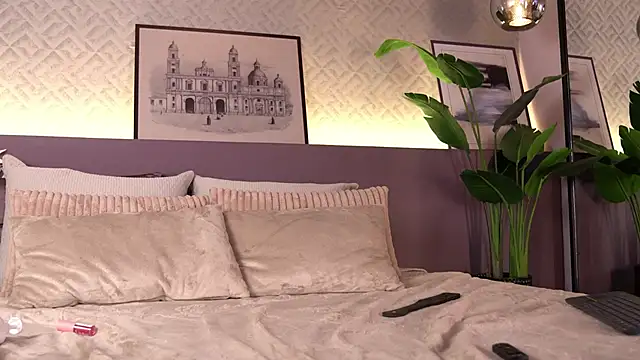 ElleDiane's sex show image